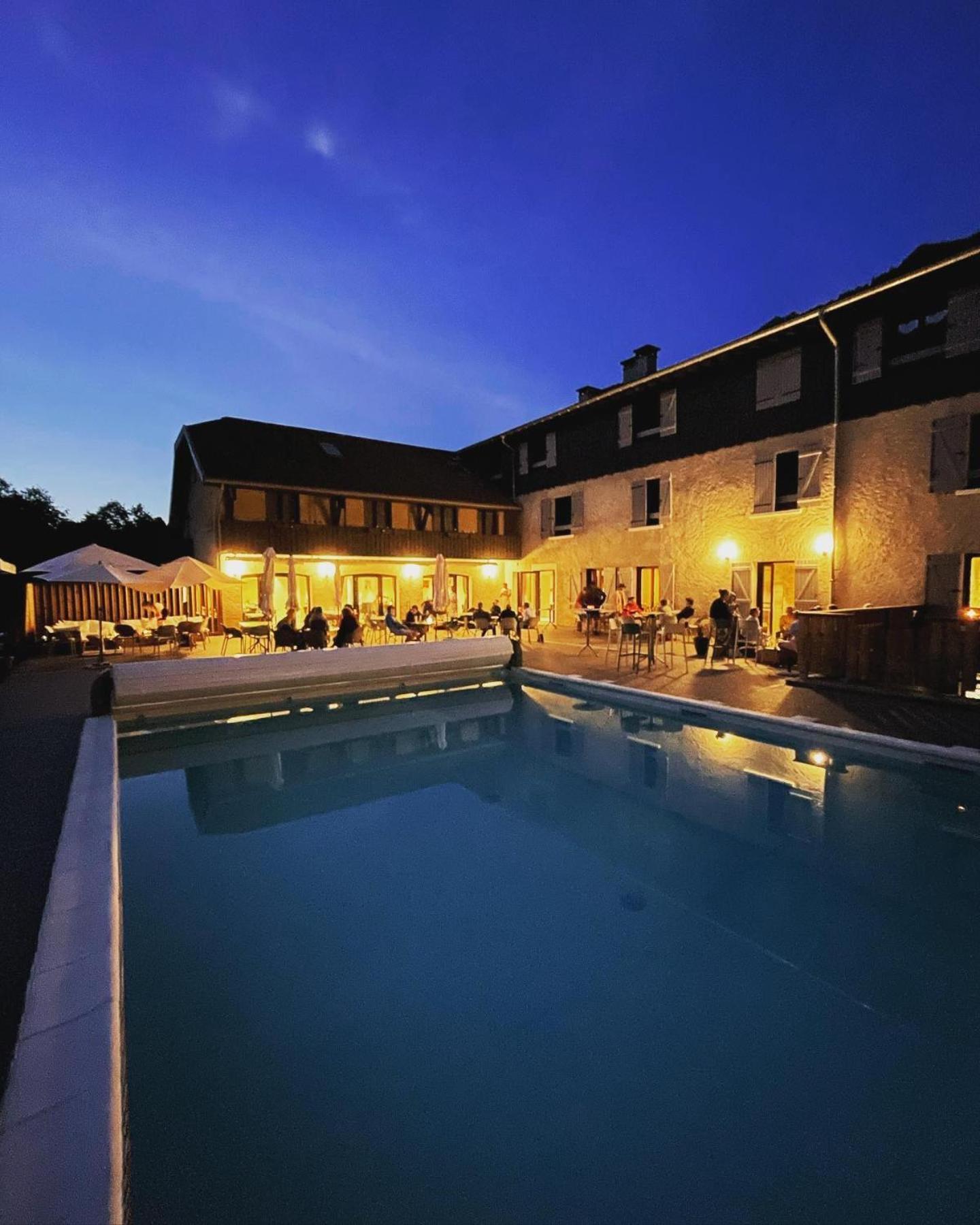 Hotel Restaurant Le Madame La Ferriere  Exterior photo